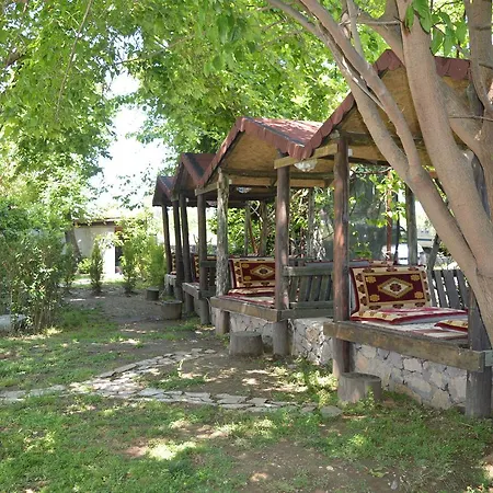 Kerpic Evler Yaniklar (Mugla)